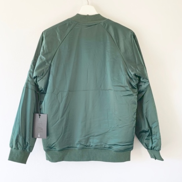 UNIF Urban Outfitters green satin bomber jacket - Picture 7 of 7